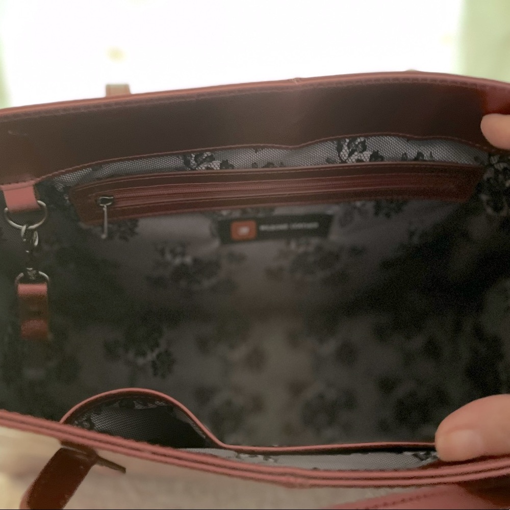 Wilson Leather Computer Handbag - Picture 2 of 13